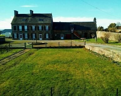 Les Ch'Tis Normands Bed & Breakfast Domjean Eksteriør bilde
