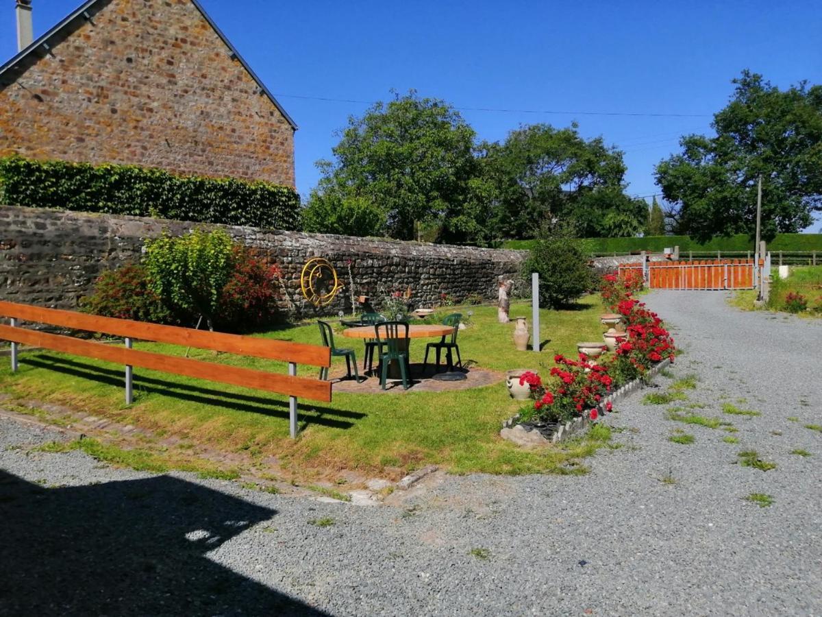 Les Ch'Tis Normands Bed & Breakfast Domjean Eksteriør bilde